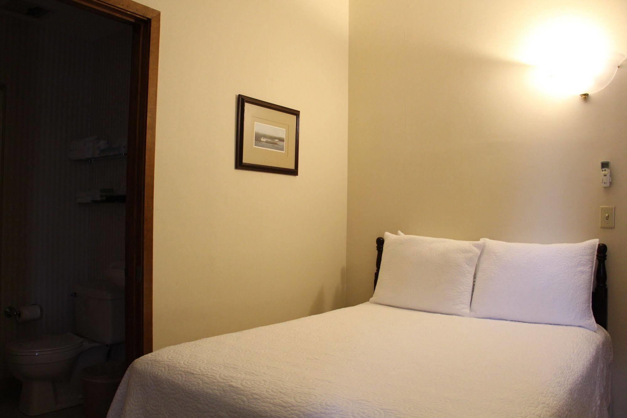 Cedar Creek Hotell New Haven Exteriör bild
