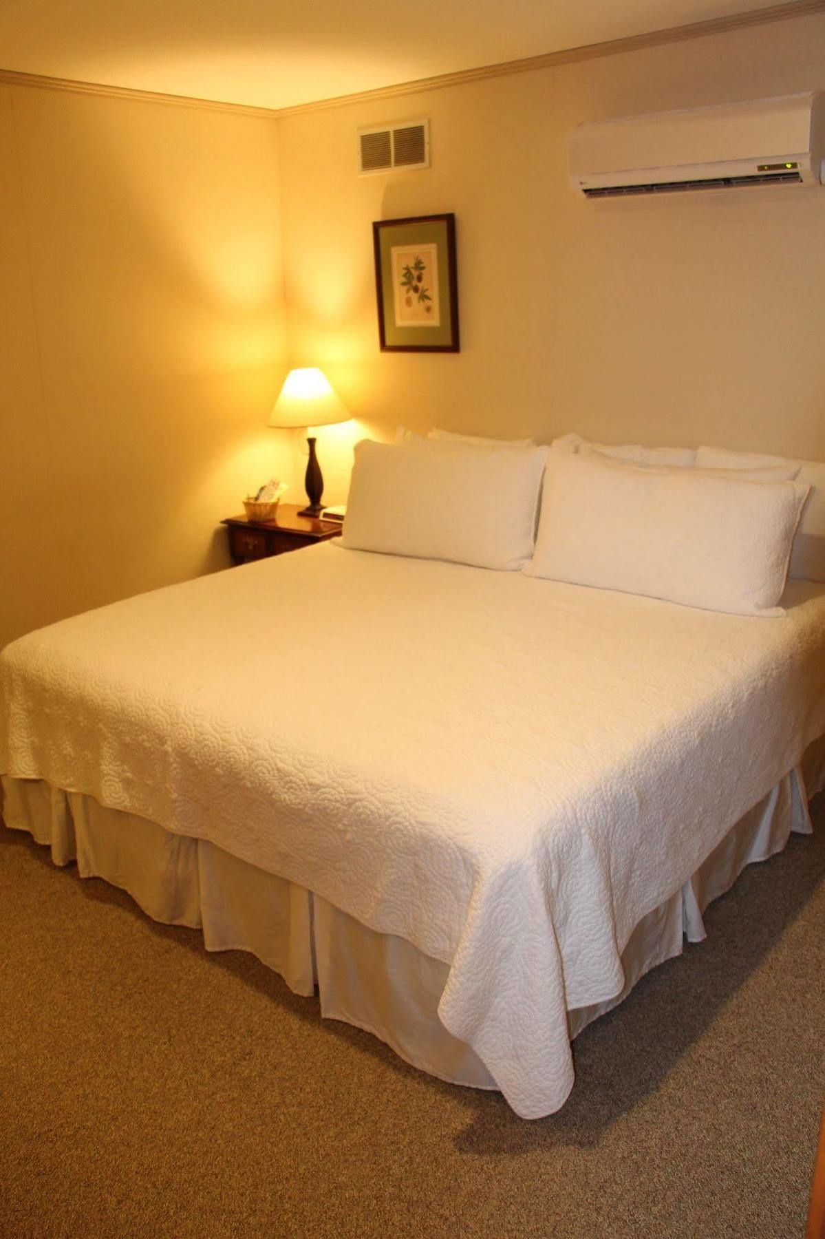 Cedar Creek Hotell New Haven Exteriör bild